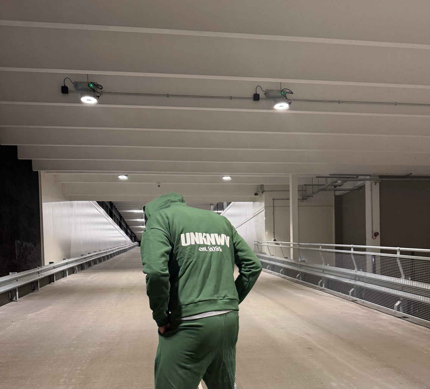 HEAVYWEIGHT KHAKI HOODIE