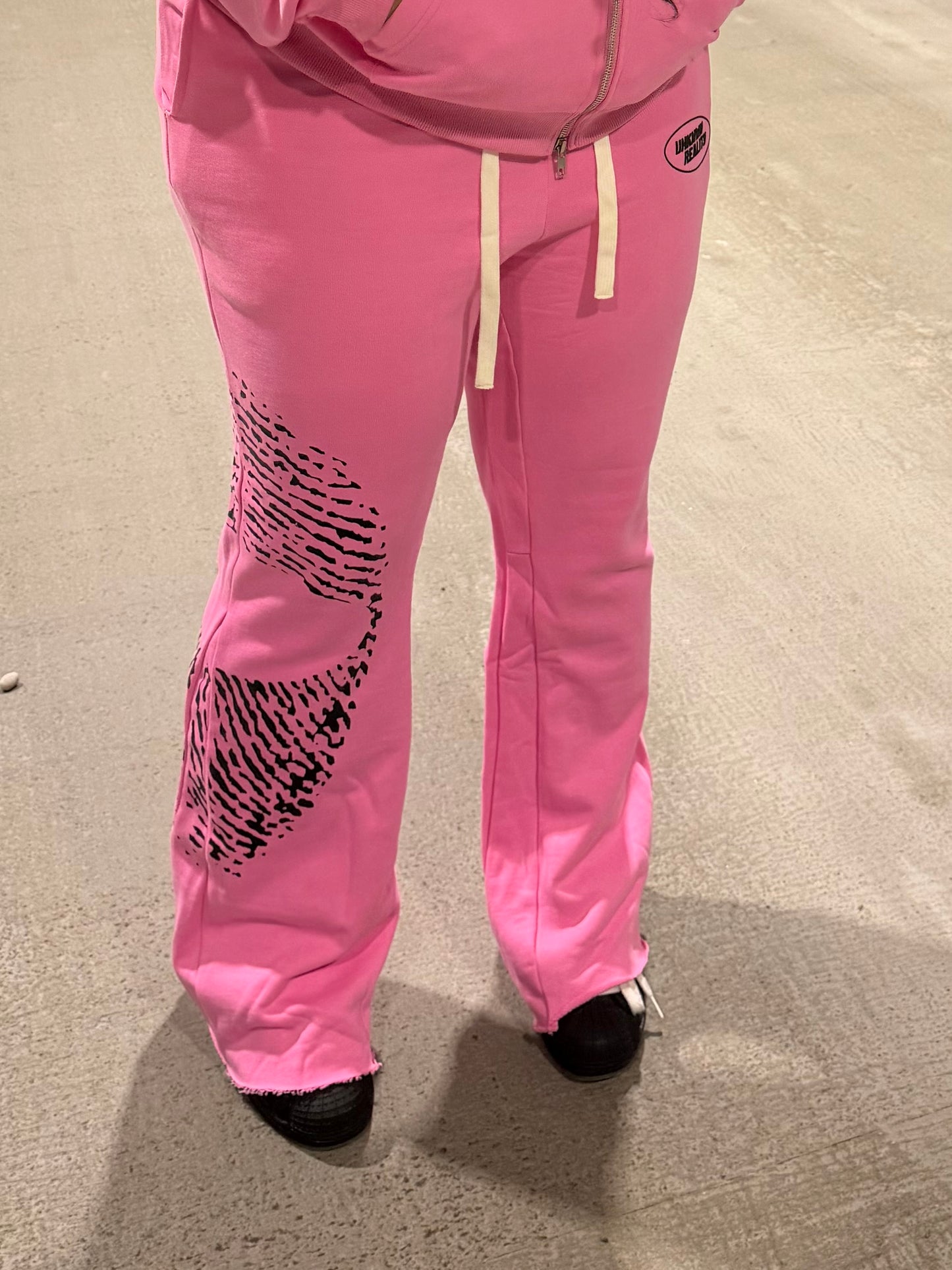 HEAVYWEIGHT PINK JOGGERS
