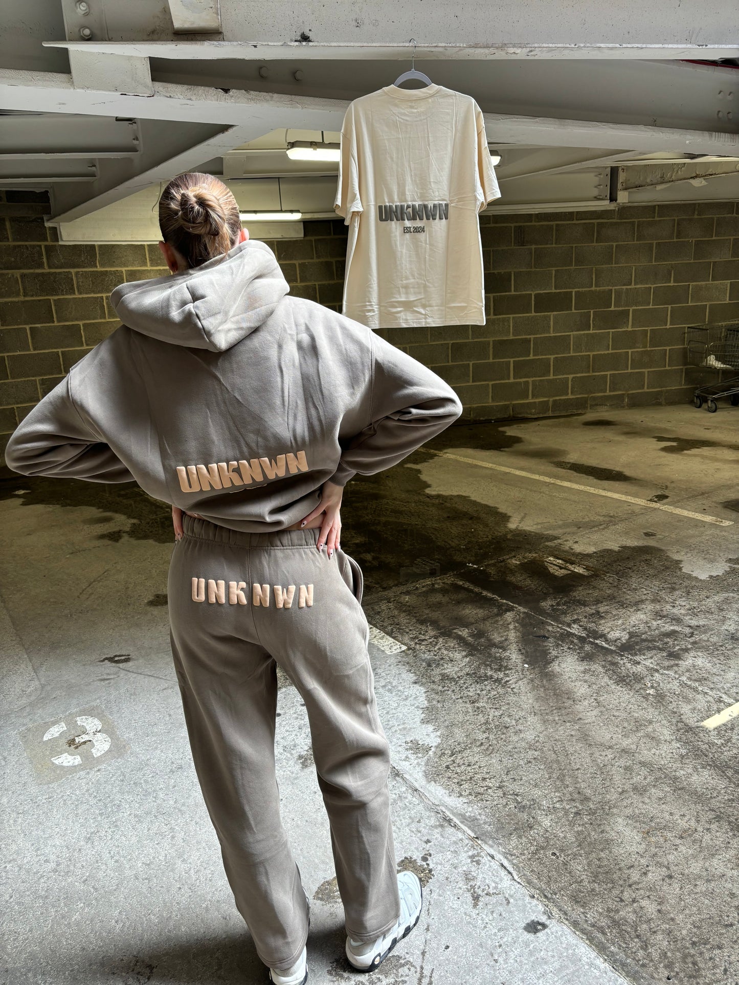 Heavyweight Straight Joggers - Khaki