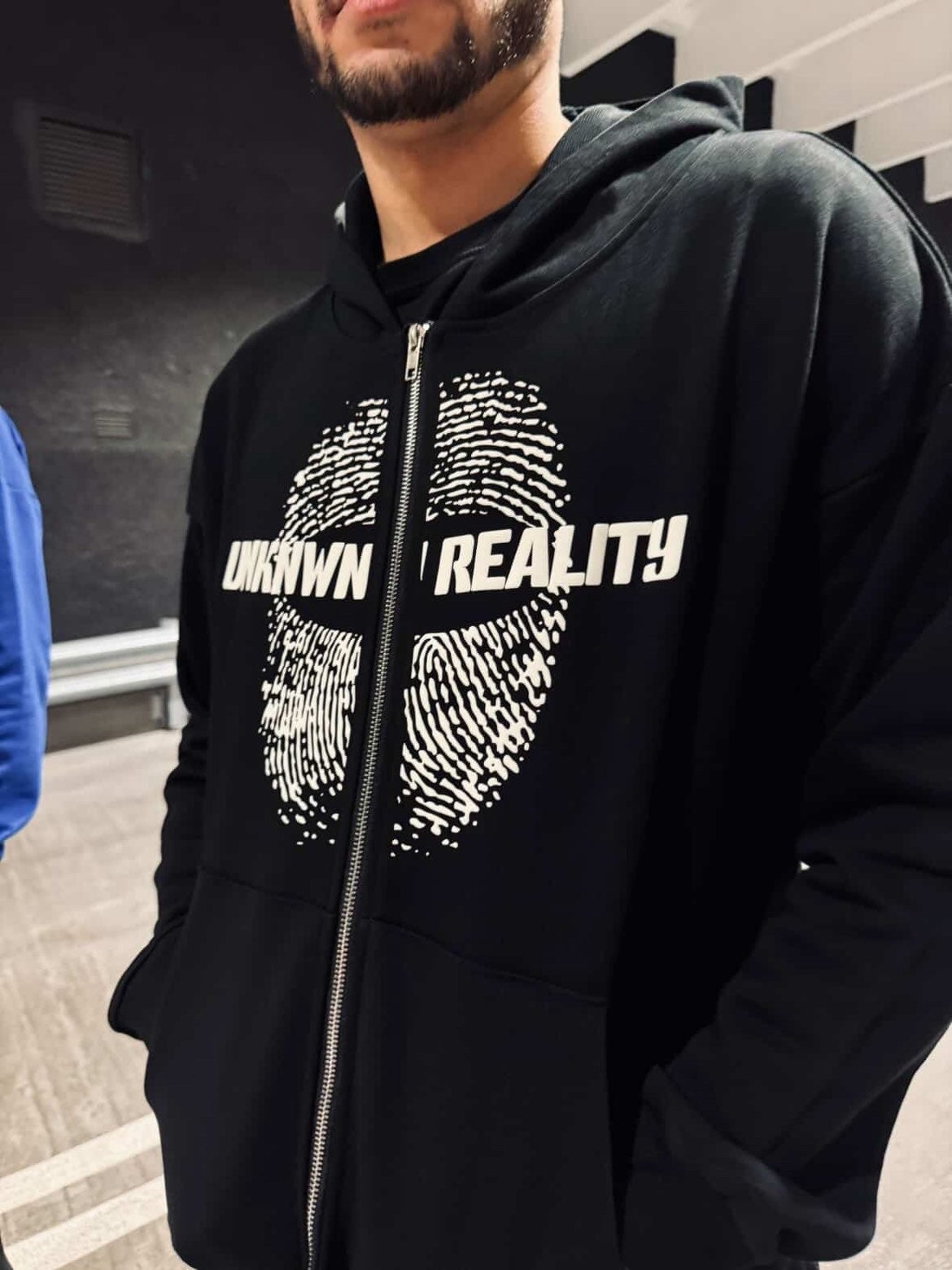 UNKNWN GRAPHIC ZIP HOODIE - BLACK